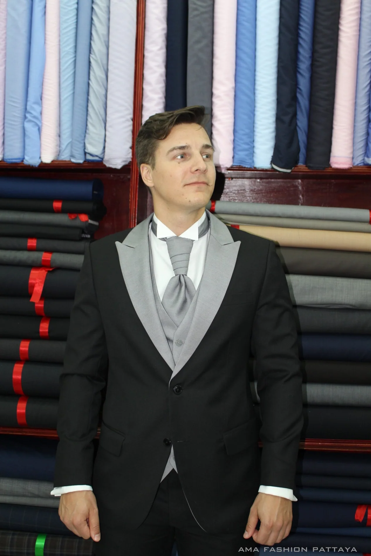 Tuxedos & eveningwear at AMA Fashion, photo 6