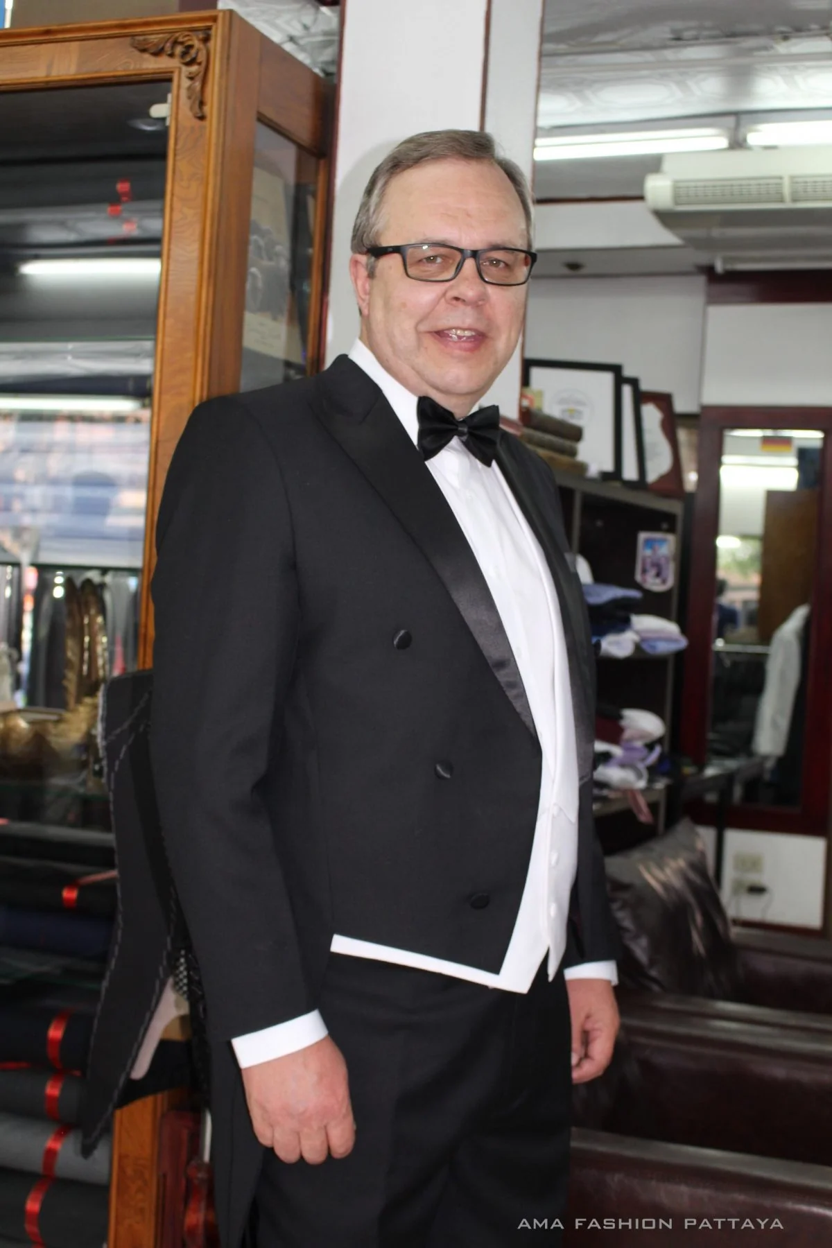 Tuxedos & eveningwear at AMA Fashion, photo 5