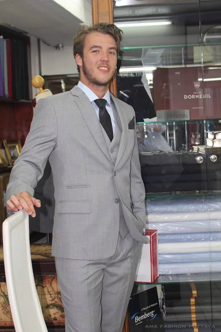 Bespoke suits at AMA Fashion, photo 5